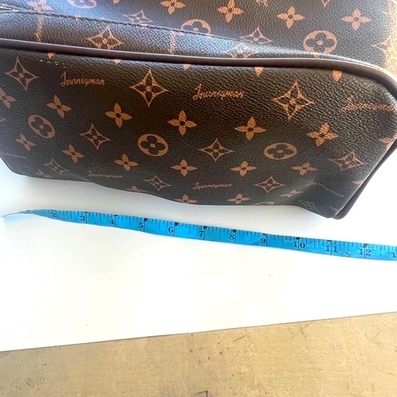 Journeyman Monogram double zipper toiletries/ make up travel bag. High end vibes - Picture 6 of 13